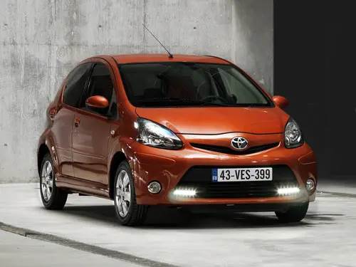 Toyota Aygo ME7.9 1037378150