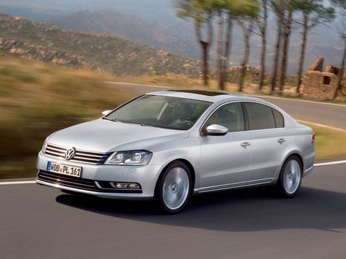 VW Passat MED17.1 1037509163 03C906021H 7167