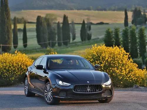 Maserati Ghibli MED17.3.4 10SW005875 670037501
